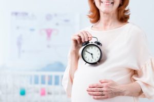 Беременность после 50 лет при климаксе