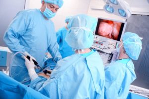 Как проходит операция по удалению миомы матки